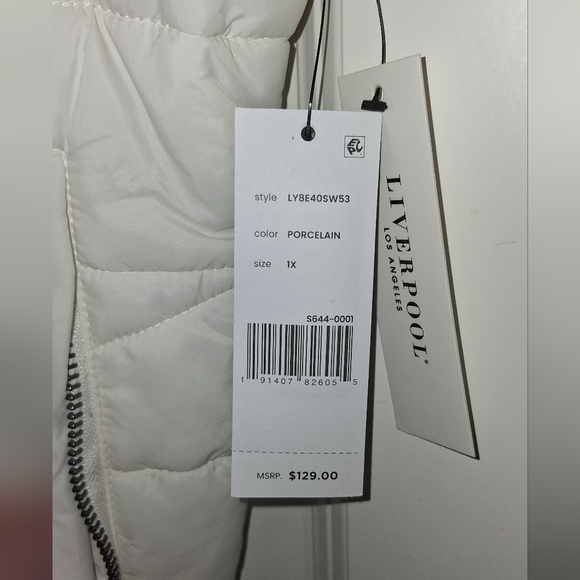 *NWT* White Quilted Vest by Liverpool - Picture 4 of 9
